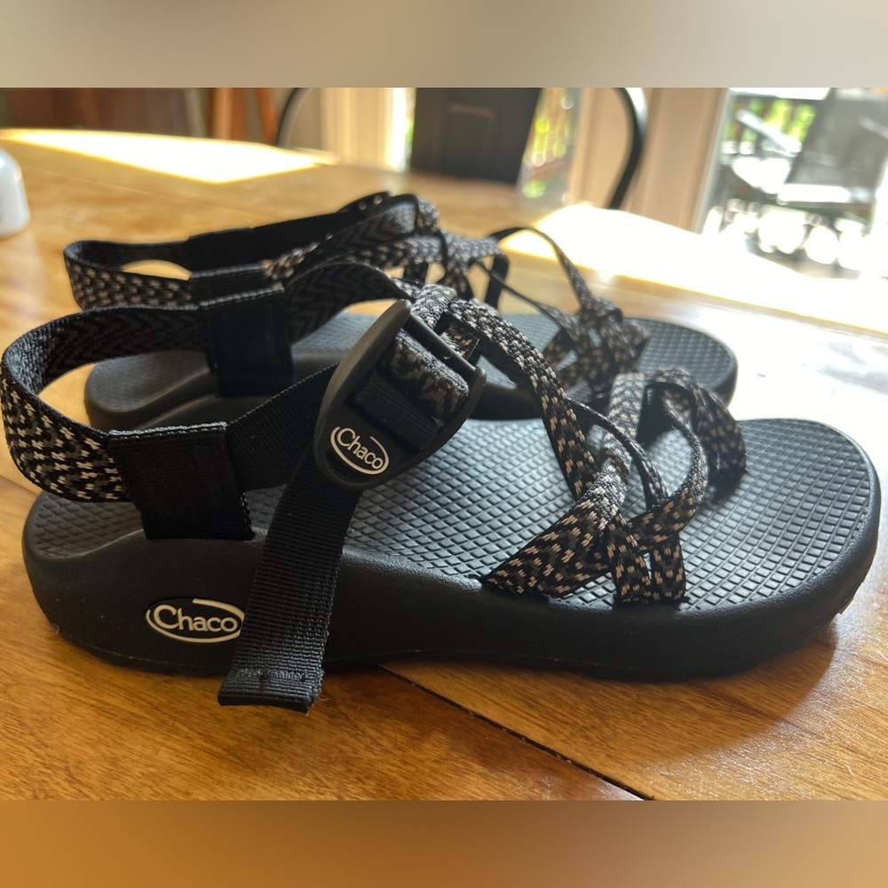 Women’s Chacos hiking sandals size 8